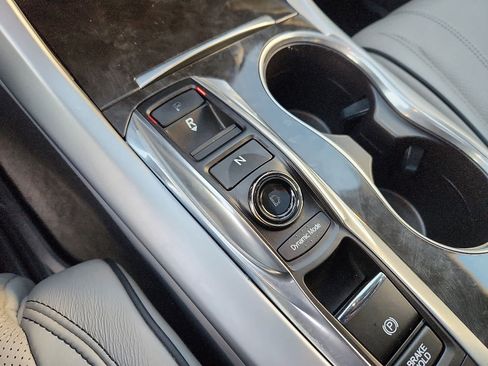 Certified 2018 Acura TLX V6 w/ Technology Package image 17