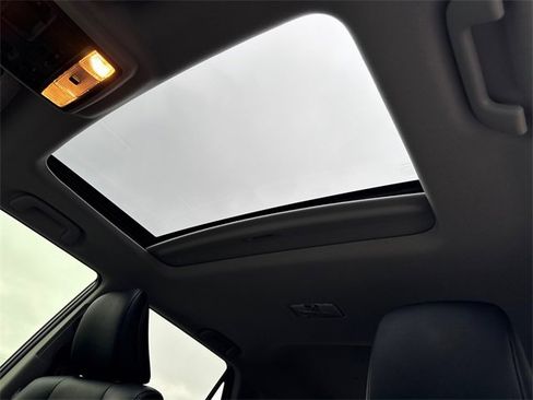 Used 2020 Toyota 4Runner image 32