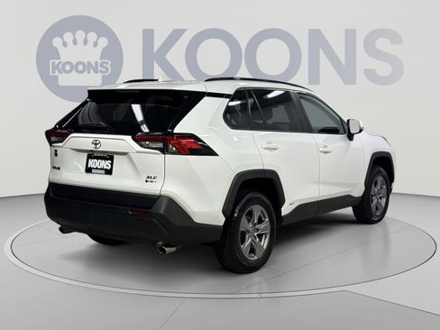 Used 2025 Toyota RAV4 XLE AWD/4WD image 20