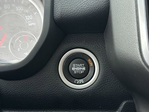 Used 2024 RAM 2500 Big Horn w/ Bed Utility Group image 38