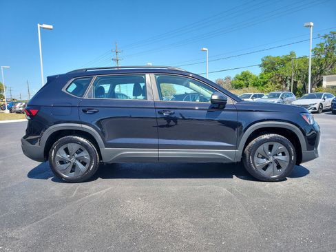 Certified 2025 Volkswagen Taos S image 5