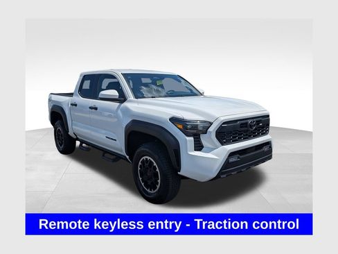 Used 2025 Toyota Tacoma TRD Off-Road AWD/4WD image 1