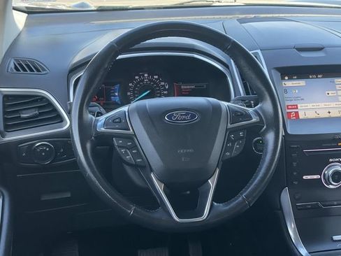 Certified 2017 Ford Edge Titanium w/ Technology Package image 8