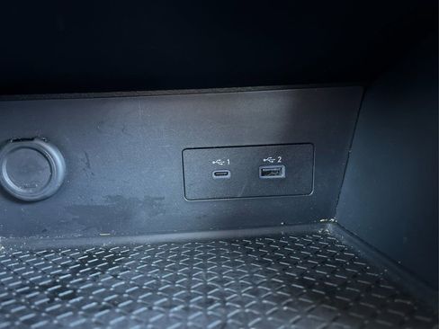 Used 2024 Nissan Pathfinder SV image 29