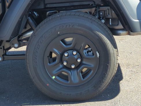 New 2026 Jeep Gladiator Sport image 26