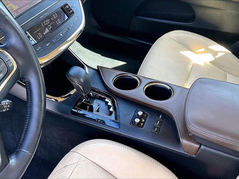 Used 2013 Toyota Avalon XLE Touring image 13