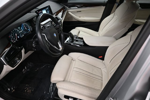 Used 2018 BMW 530e RWD image 19