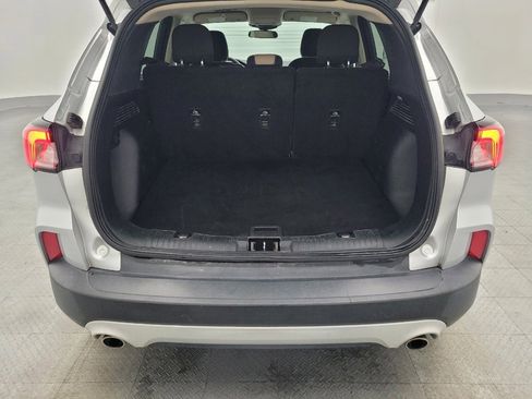 Used 2020 Ford Escape SE image 29