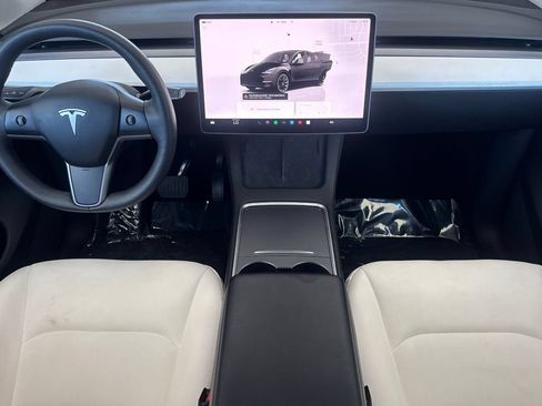 Used 2023 Tesla Model Y Long Range AWD/4WD image 12
