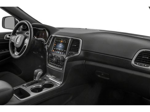 Used 2020 Jeep Grand Cherokee Laredo image 10