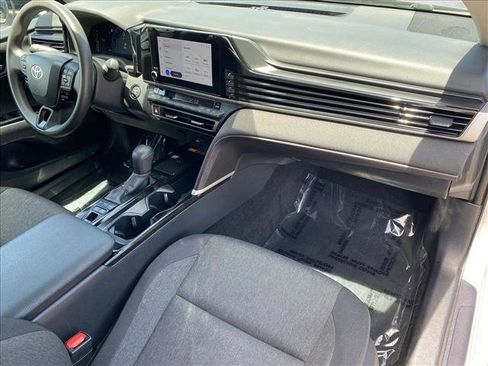 Used 2025 Toyota Camry LE FWD image 28