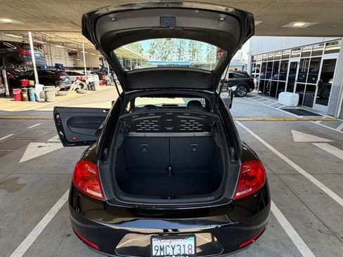 Used 2015 Volkswagen Beetle 1.8T FWD image 9
