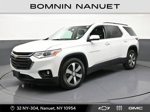 Certified 2020 Chevrolet Traverse LT w/ LT Premium Package AWD/4WD image 1