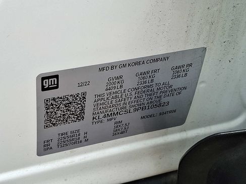 Used 2023 Buick Encore GX Preferred w/ Cold Weather Comfort Package AWD/4WD image 27