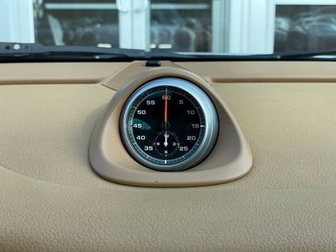 Used 2011 Porsche 911 Carrera RWD image 32