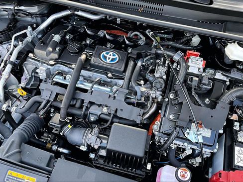 Certified 2023 Toyota Corolla LE image 30