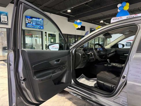 Used 2026 Nissan Sentra SR w/ Floor Mat Package FWD image 35