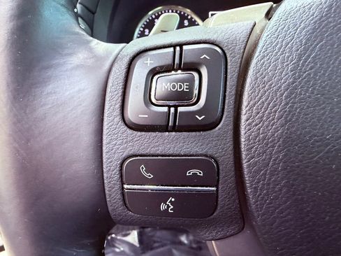 Used 2017 Lexus IS 200t RWD image 20