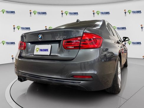 Used 2017 BMW 330i Sedan RWD image 10