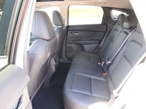 Certified 2025 Nissan Murano SL w/ Cargo Package AWD/4WD image 11