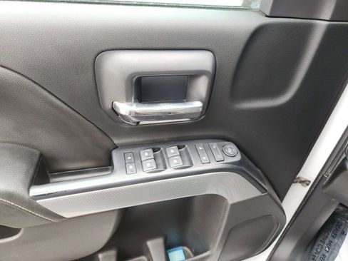 Used 2018 Chevrolet Silverado 1500 LT w/ All Star Edition image 13