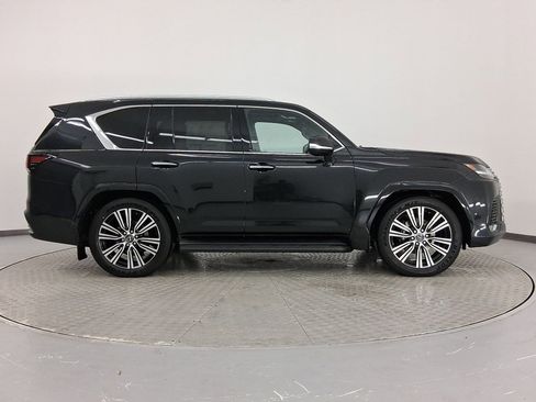 New 2026 Lexus LX 700h Luxury image 8