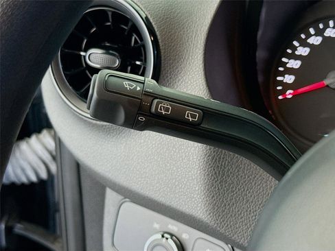 Used 2022 Mercedes-Benz Sprinter 2500 image 5