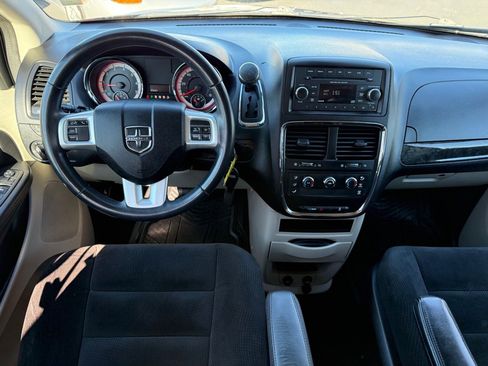 Used 2014 Dodge Grand Caravan American Value Package w/ UConnect Hands-Free Group image 20