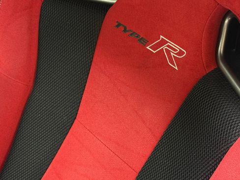 Used 2018 Honda Civic Type R image 57