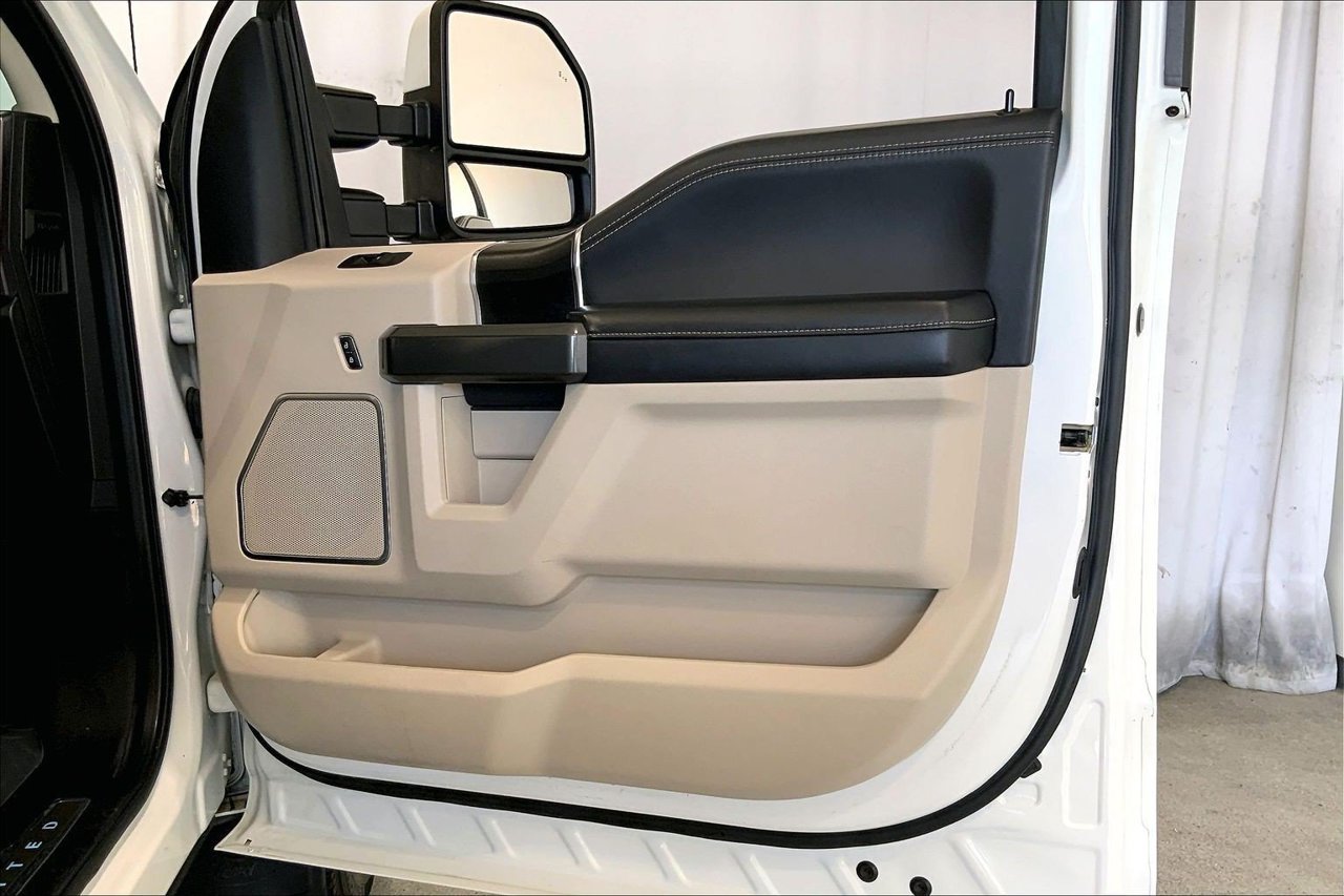 Used 2020 Ford F350 Limited AWD/4WD image 26