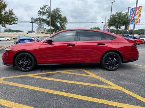 Used 2025 Honda Accord SE image 2