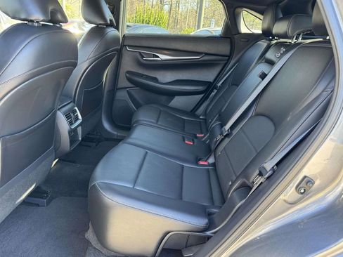 Used 2023 INFINITI QX55 Luxe w/ Cargo Package AWD/4WD image 16