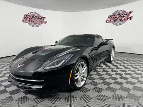 Used 2018 Chevrolet Corvette Stingray Coupe w/ Battery Protection Package image 3