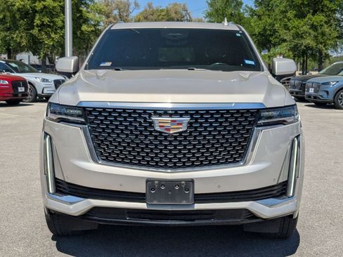 Used 2023 Cadillac Escalade Premium Luxury image 8