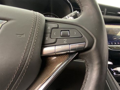 Used 2024 Cadillac XT6 Sport w/ Platinum Package image 23