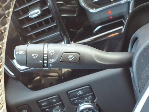 Used 2023 GMC Sierra 1500 Elevation image 20