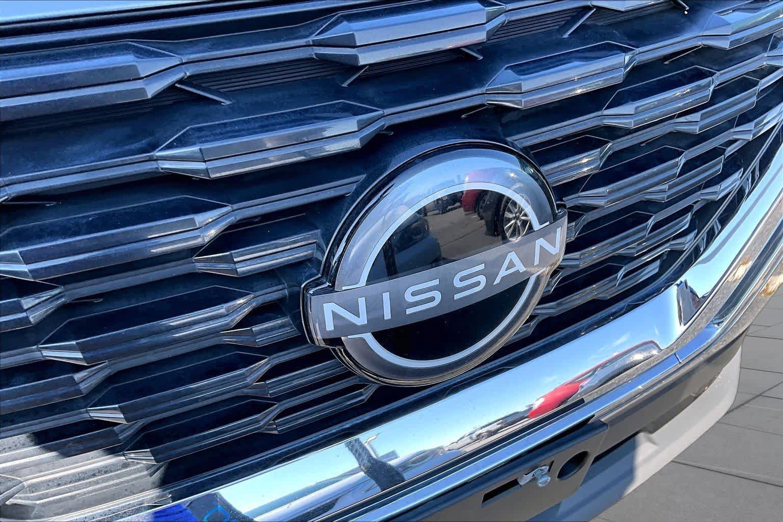 Used 2023 Nissan Rogue SV FWD image 26