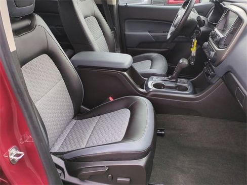 Used 2015 Chevrolet Colorado Z71 w/ Trail Boss Edition image 26