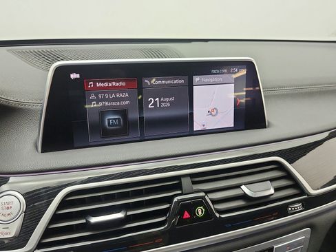 Used 2019 BMW 740i w/ M Sport Package RWD image 10