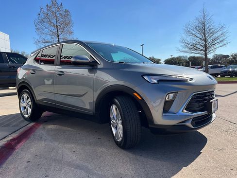 Used 2025 Buick Encore GX Preferred image 4