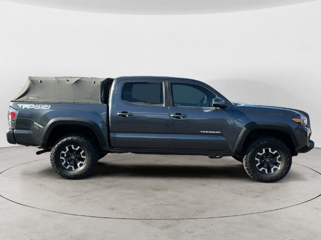 Used 2020 Toyota Tacoma TRD Off-Road w/ Technology Package AWD/4WD image 4