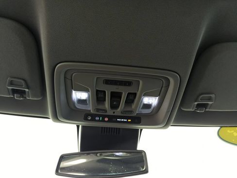 Used 2023 GMC Sierra 1500 Denali AWD/4WD image 25