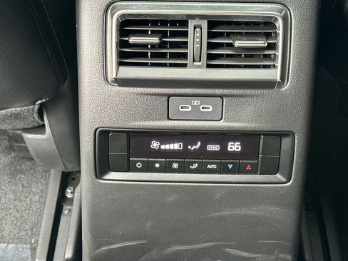 Used 2025 MAZDA CX-70 3.3 Turbo w/ Premium Package image 15