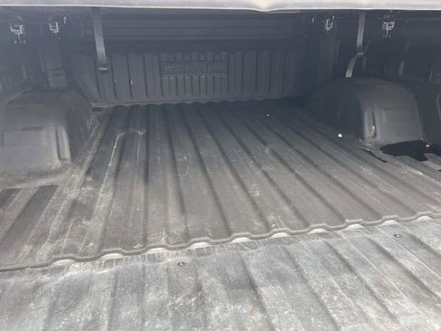 Used 2022 GMC Sierra 1500 Elevation w/ X31 Off-Road Package AWD/4WD image 15
