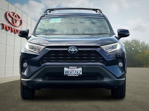 Certified 2019 Toyota RAV4 XLE w/ Convenience Package AWD/4WD image 8