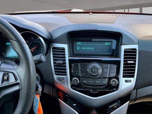 Used 2015 Chevrolet Cruze LT FWD image 6