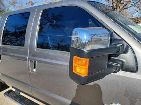 Used 2011 Ford F250 Lariat w/ Lariat Interior Pkg image 19