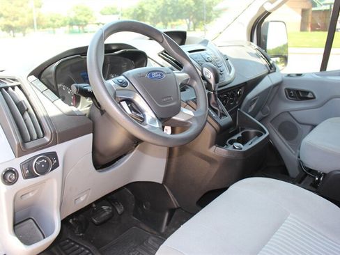 Used 2019 Ford Transit 350 XLT RWD image 26