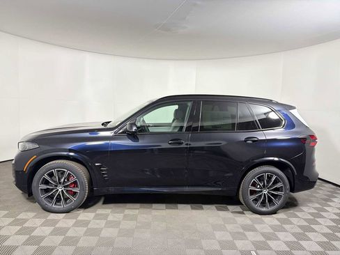 New 2026 BMW X5 xDrive40i w/ M Sport Package AWD/4WD image 4