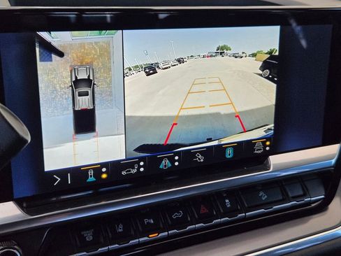 Used 2024 Chevrolet Silverado 2500 High Country w/ High Country Premium Package AWD/4WD image 38